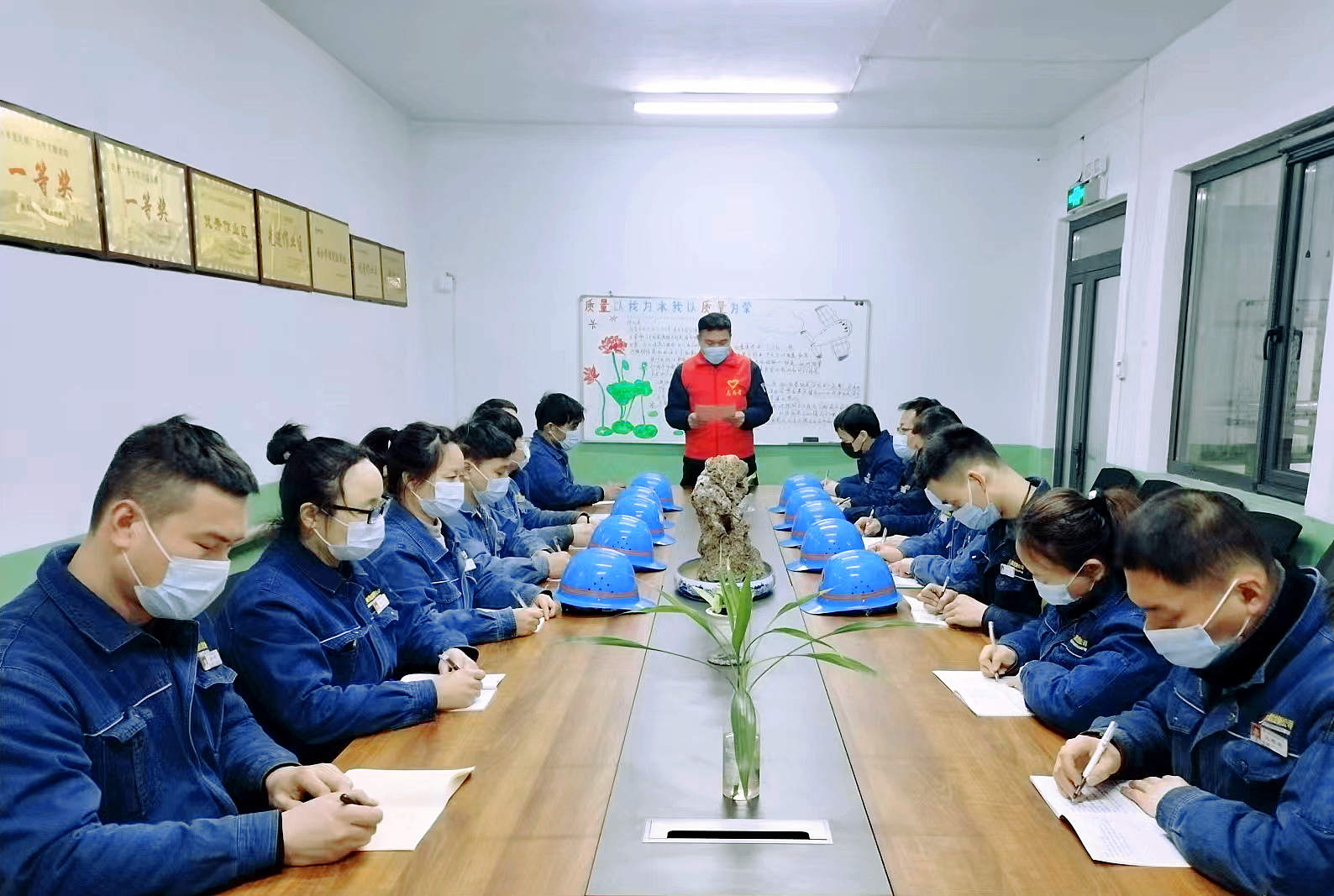 凝聚“三會(huì)”思想力量 開(kāi)啟節(jié)能增效軋制新篇章